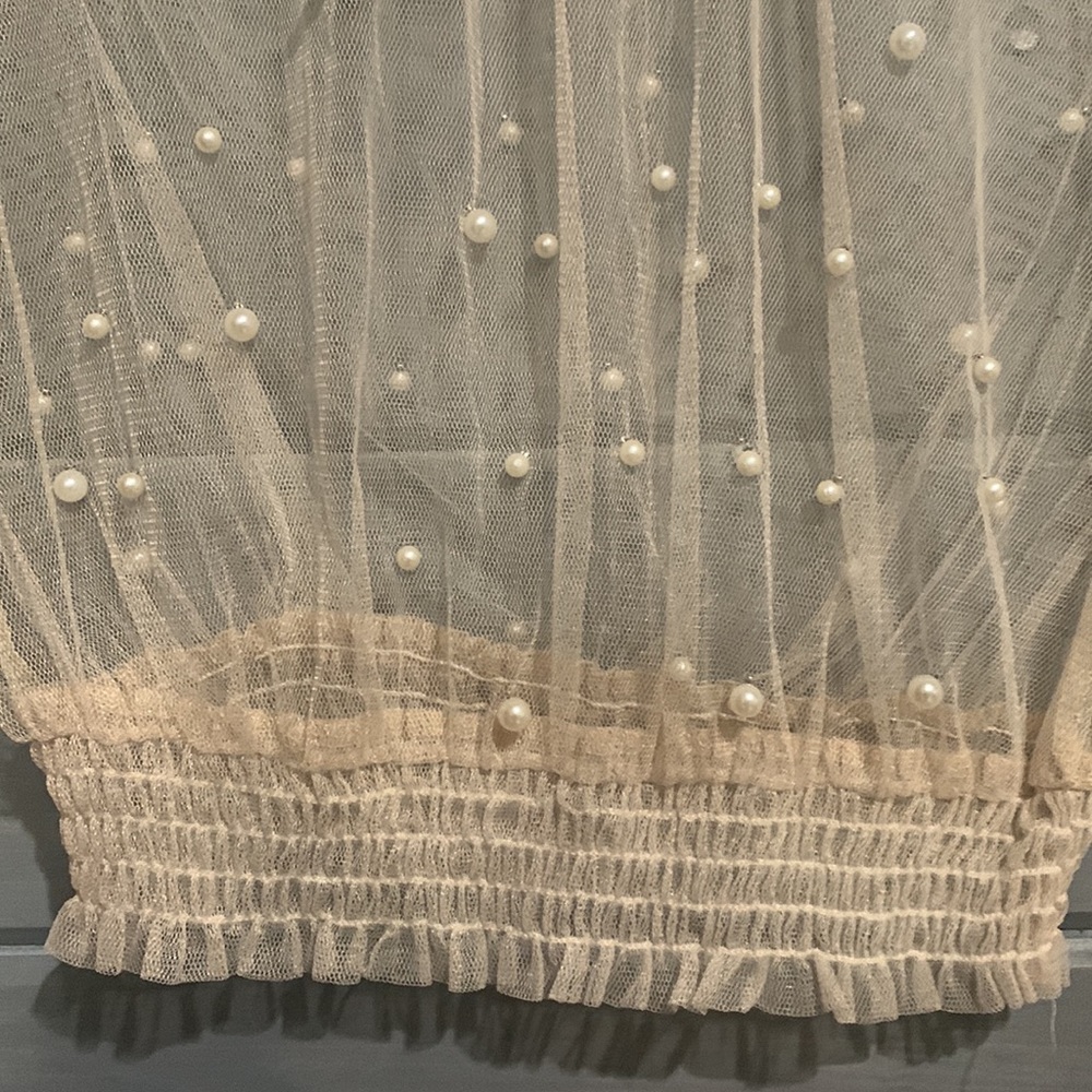 Orchre colored sheer top with pearls Small - Picture 3 of 6